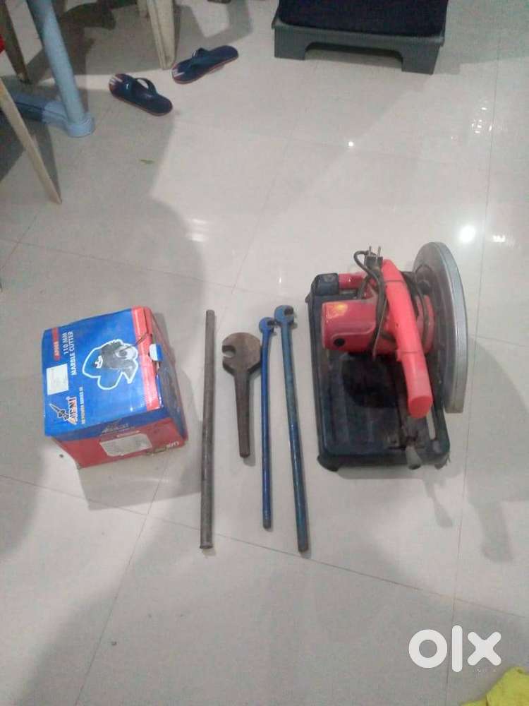 TMT BAR CUTTER MACHINE