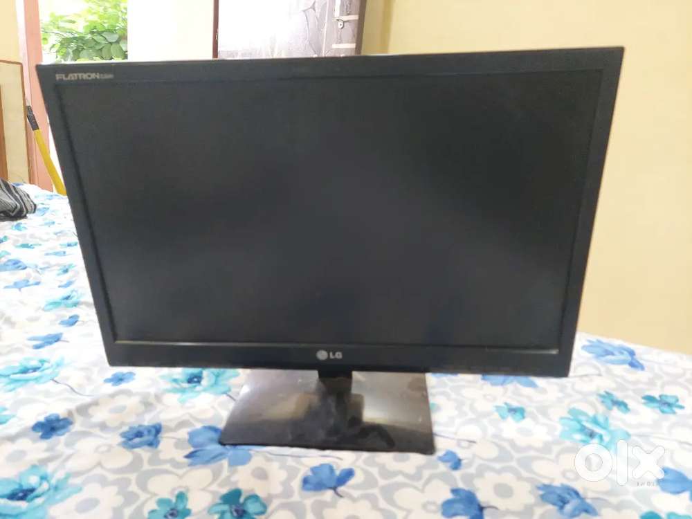LG computer monitor