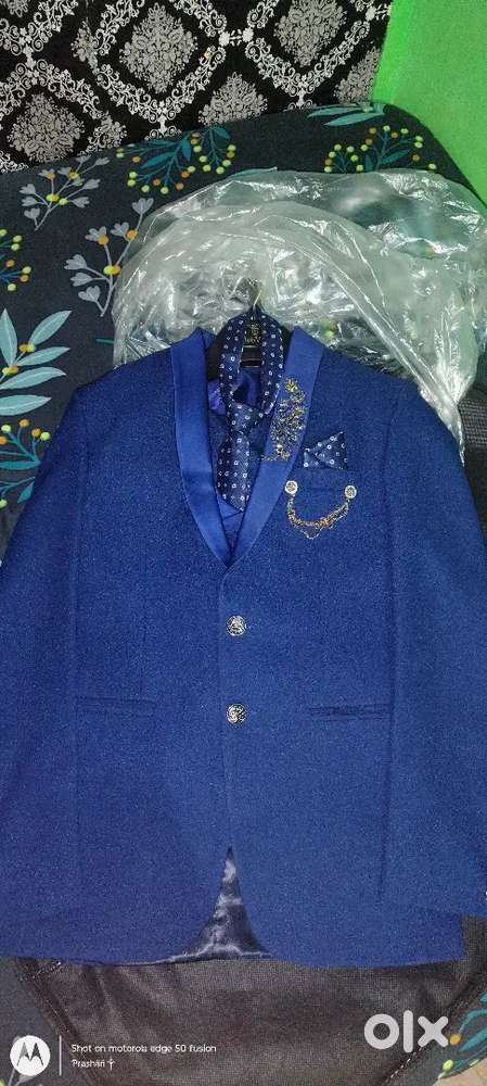 Club view  COAT PANT 4 piece  size 34  new fress