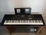 Yamaha keyboard EW-425 brand new