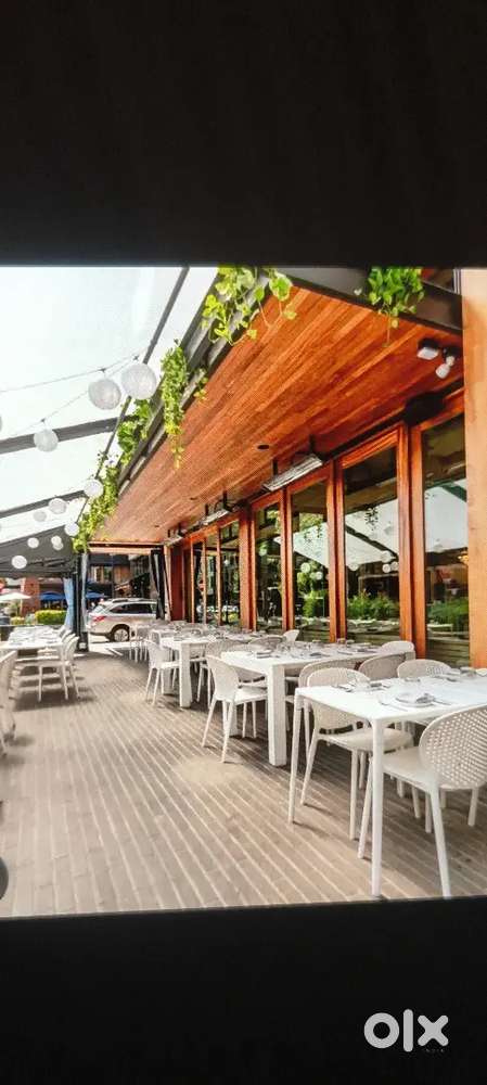 होटल के लिए किचन हेल्पर, रोटी वाला और कामगार चाहिए  रहना और खाना मुफ्त