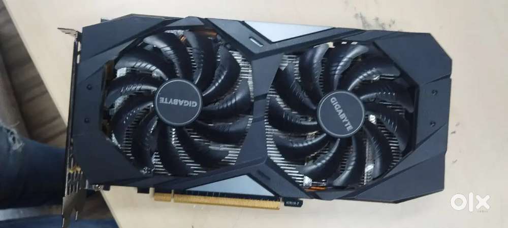 GIGABYTE GTX 1660 SUPER GPU !