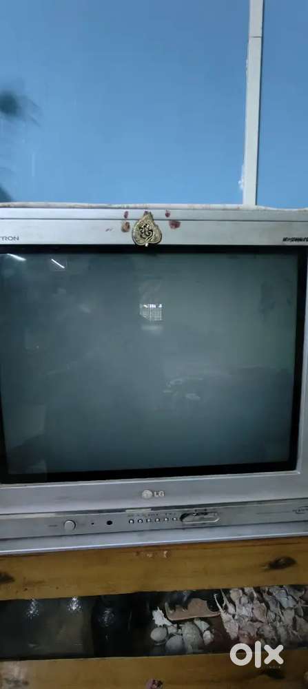 LG TV for sale