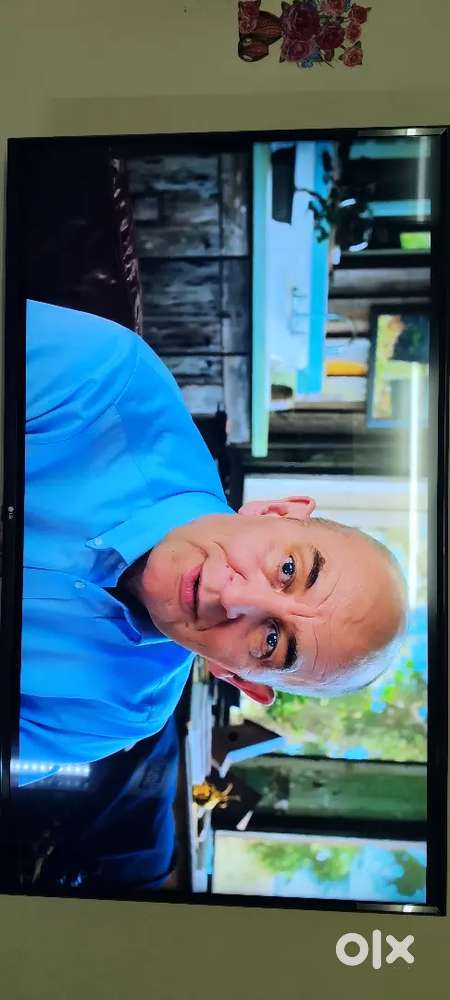 LG 65 inch smart led tv