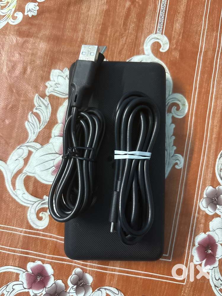 Spigen 20000 mAh power bank 22.5 w