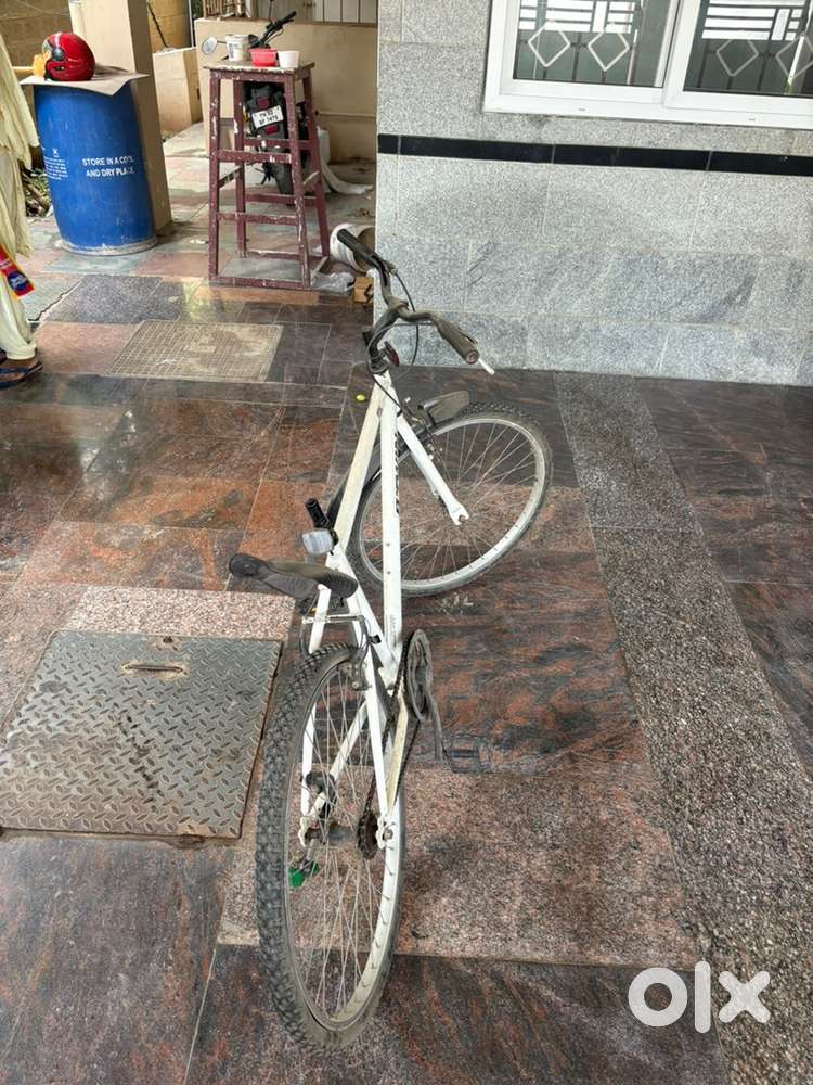 Btwin Cycle in Excellent Condition – Great Deal!