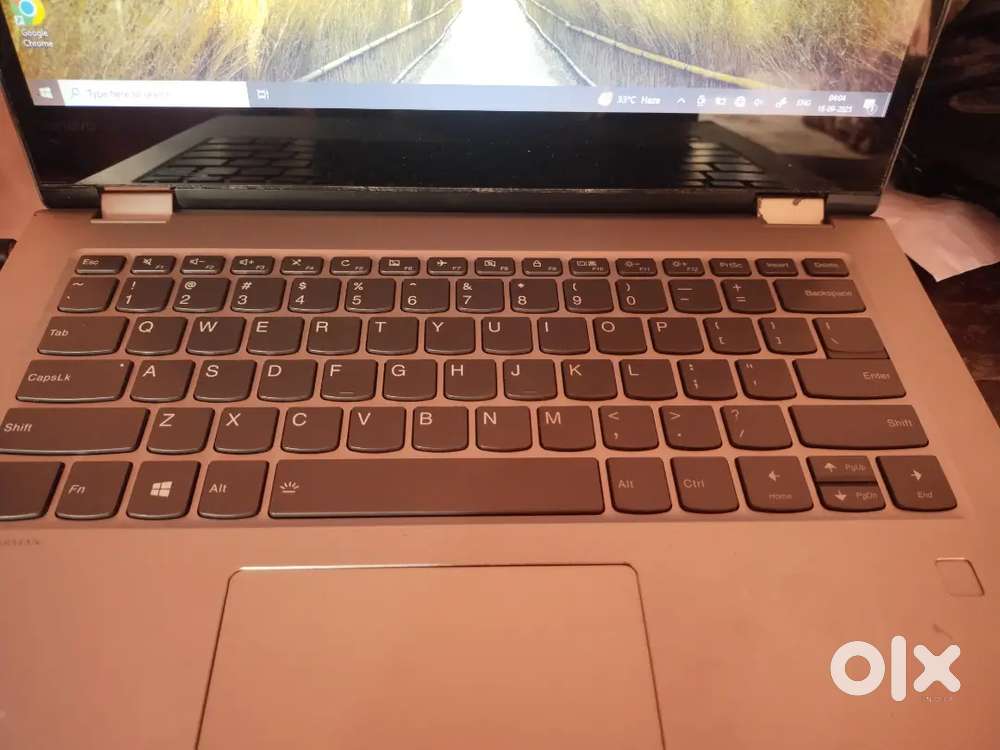 Lenovo yoga 256 SSD 4 GB RAM