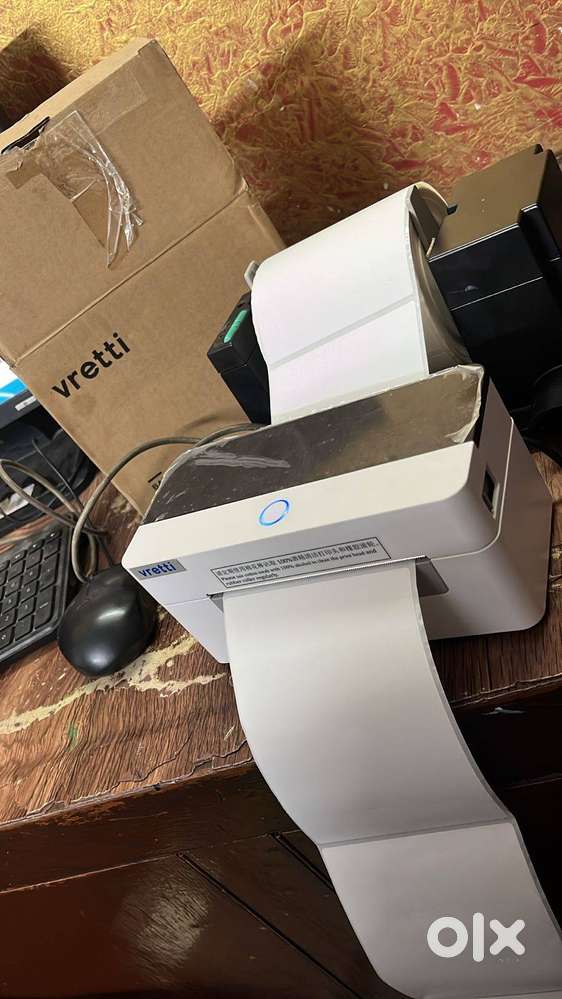 Vretti new barcode shipping thermal label printer. box pack Almost new