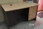 Computer table