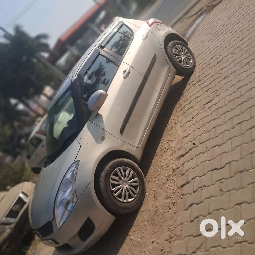 Maruti Suzuki Swift 2015 Diesel Good Condition insurance kraya abhi