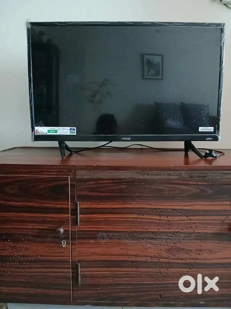 Croma TV model CREL7369