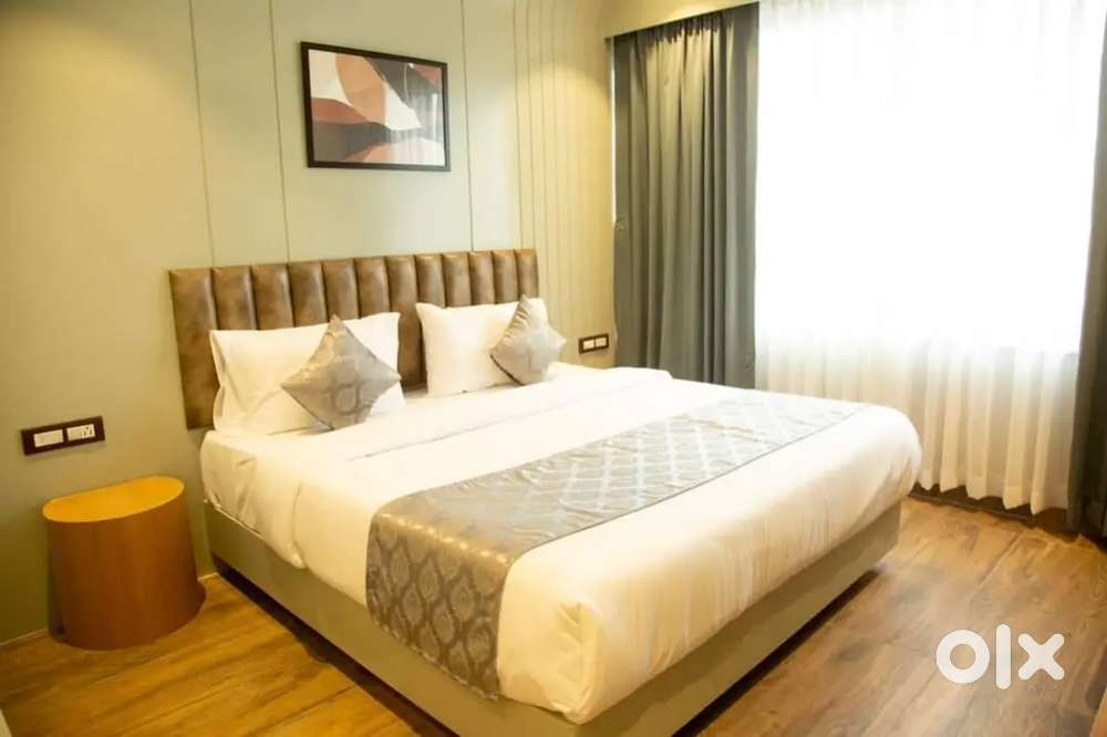 18 Rooms hotel with Restaurant banquets mansarover