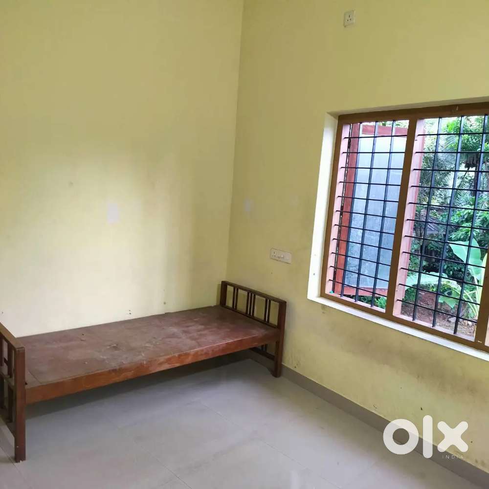 Single Room For Rent