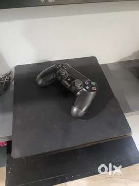 Ps4 slim 1tb with controller mint condition