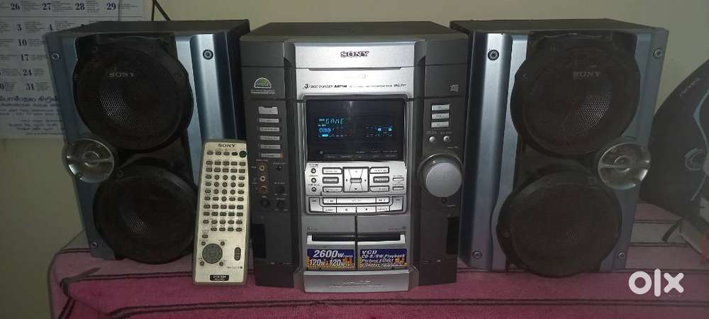 Sony music player, with remote