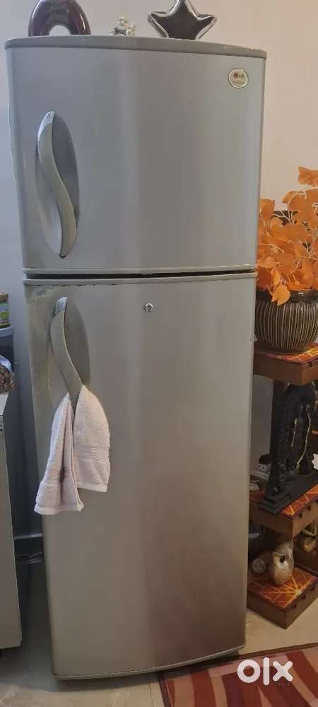 LG 322 Liter Refrigerator