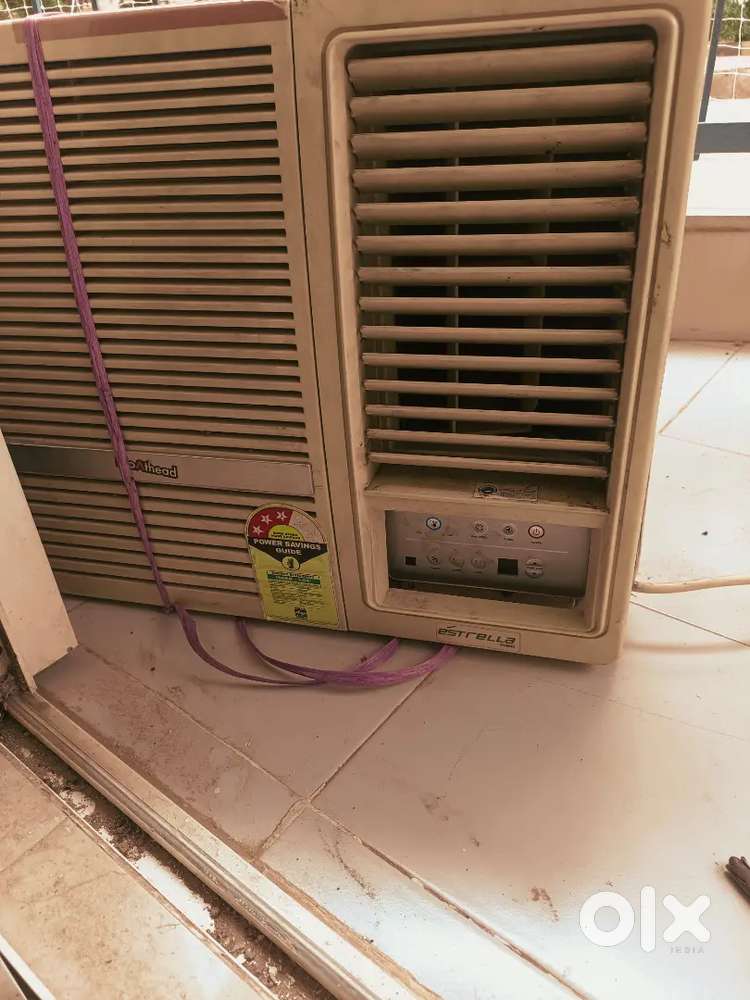 Window AC 1.5 Ton Carrier