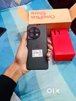OnePlus 11 16 gb variant