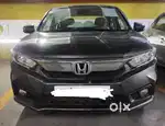 AMAZE VX MT Petrol well maintained with company service History