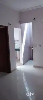 1 BHK HOUSE FOR RENT IN LAXMI MARKET GOMTINAGAR SECTOR 1  226010