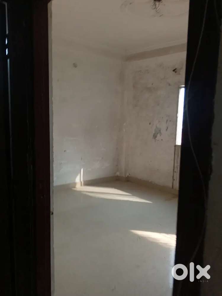 NEED A SHARING GIRL ROOMMATE PARTNER IN TARAMANDAL