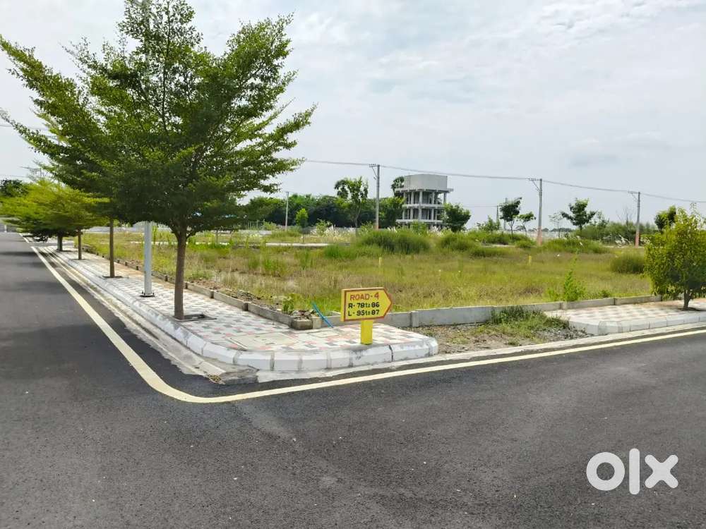 Affordable price very good prime location at penamaluru APCRDA approve