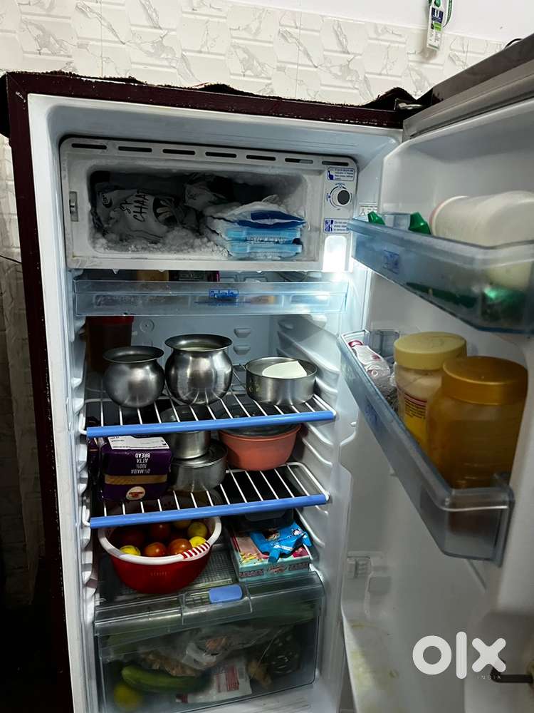 Haier fridge with 182 litres storage in good condition