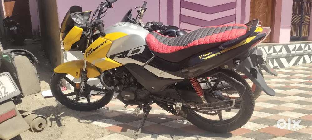 NEW BATTERY NEW INSHORANC NEW MRF TYRE