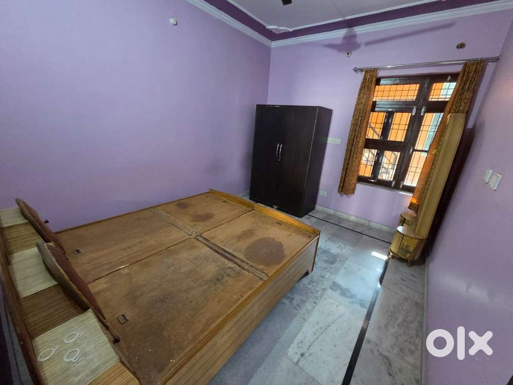 Two room set for rent in. Rakkar colony near mount carmel school  una