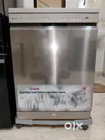 LG Dishwasher DFB424FP