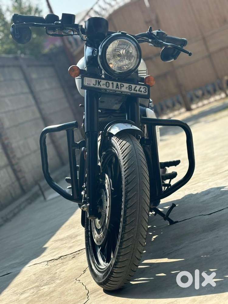 Jawa 42 white