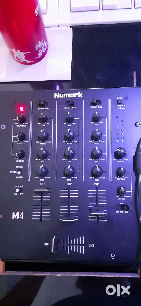 DJ mixer(Numark MP4)for sale