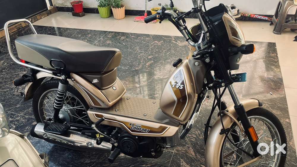 Show Room Condition Tvs XL100