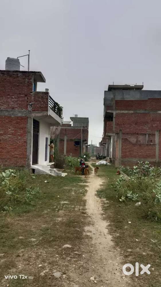 Sakarapur me 60 gaj ka Plot turant  bana kar rahne  layak