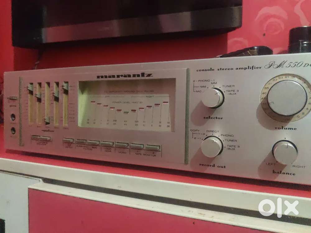 Marantz stereo amplifier