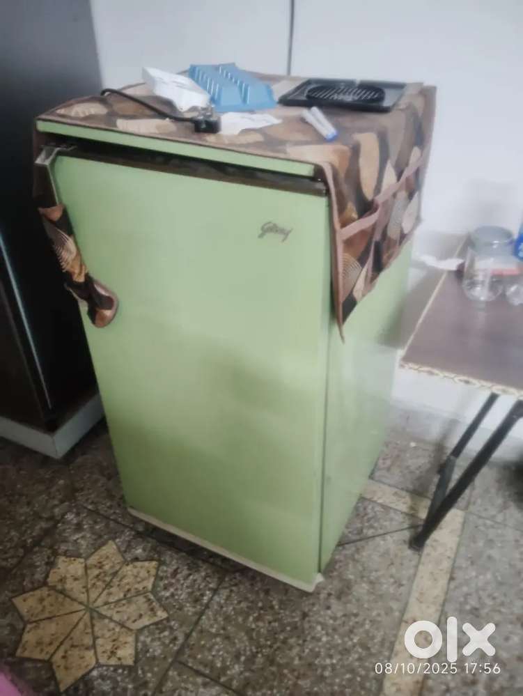 Single door fridge