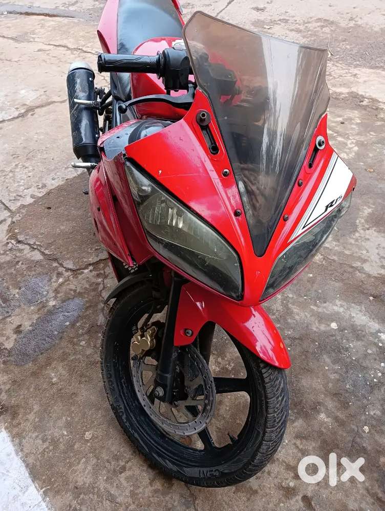 Yamaha R15 running gadi