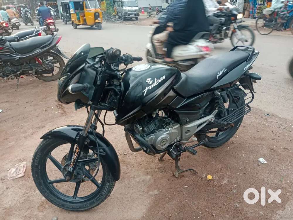 Bajaj Pulsar 150 cc model 2016
