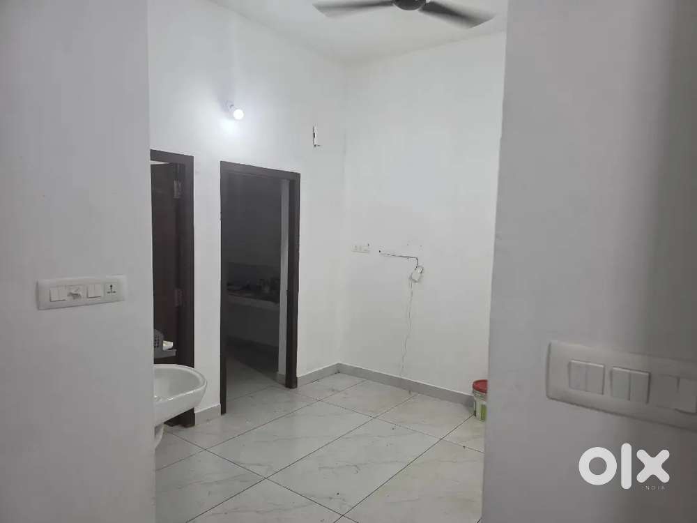 2 bhk apartment near medical college
