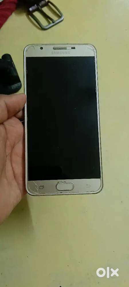 Samsung galaxy j7 y