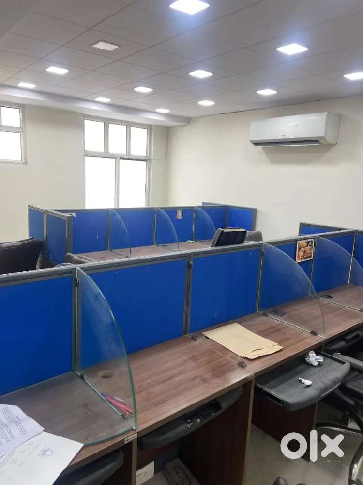 Spacious fully furnished office space for rent in laxmi nagar