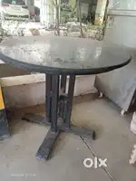 Granite top round Teek Wood dinning table with 4 plastic chair