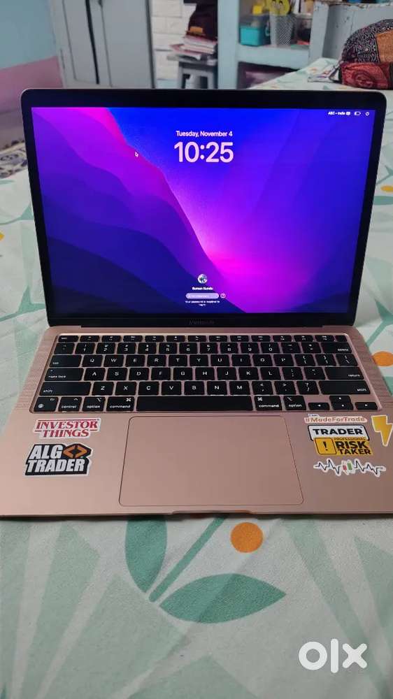 Mac book air gold