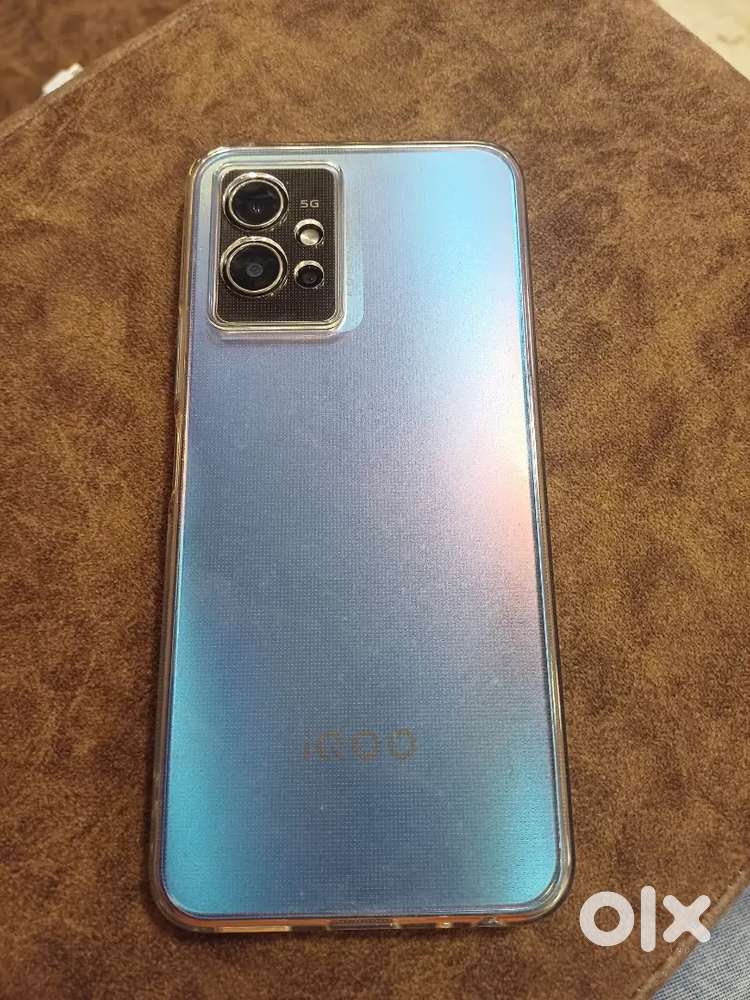 Iqoo z6 5g 128gb 6gb raam good condition
