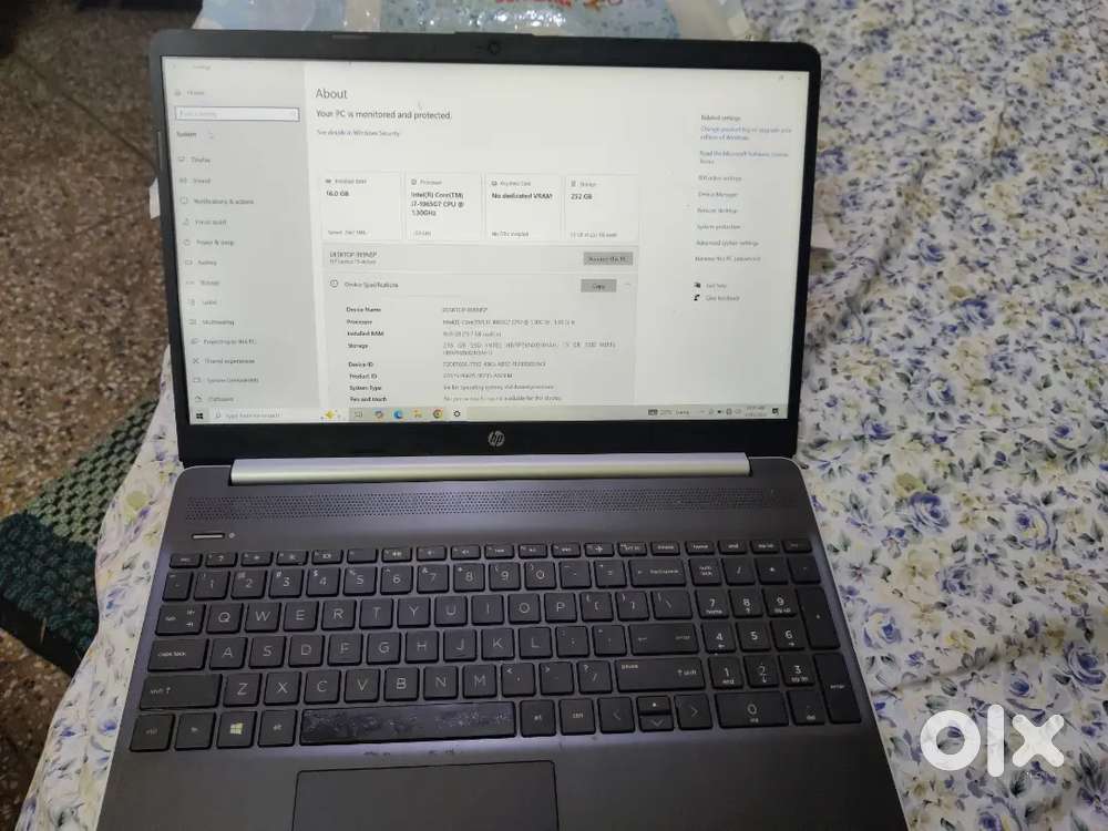 HP i7 16 GB RAM 252 GB Hard disc Laptop