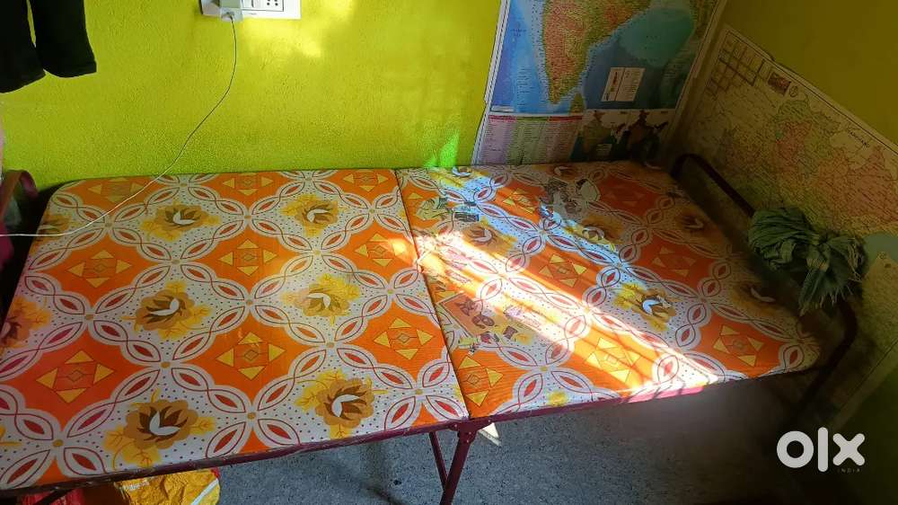 Folding bed