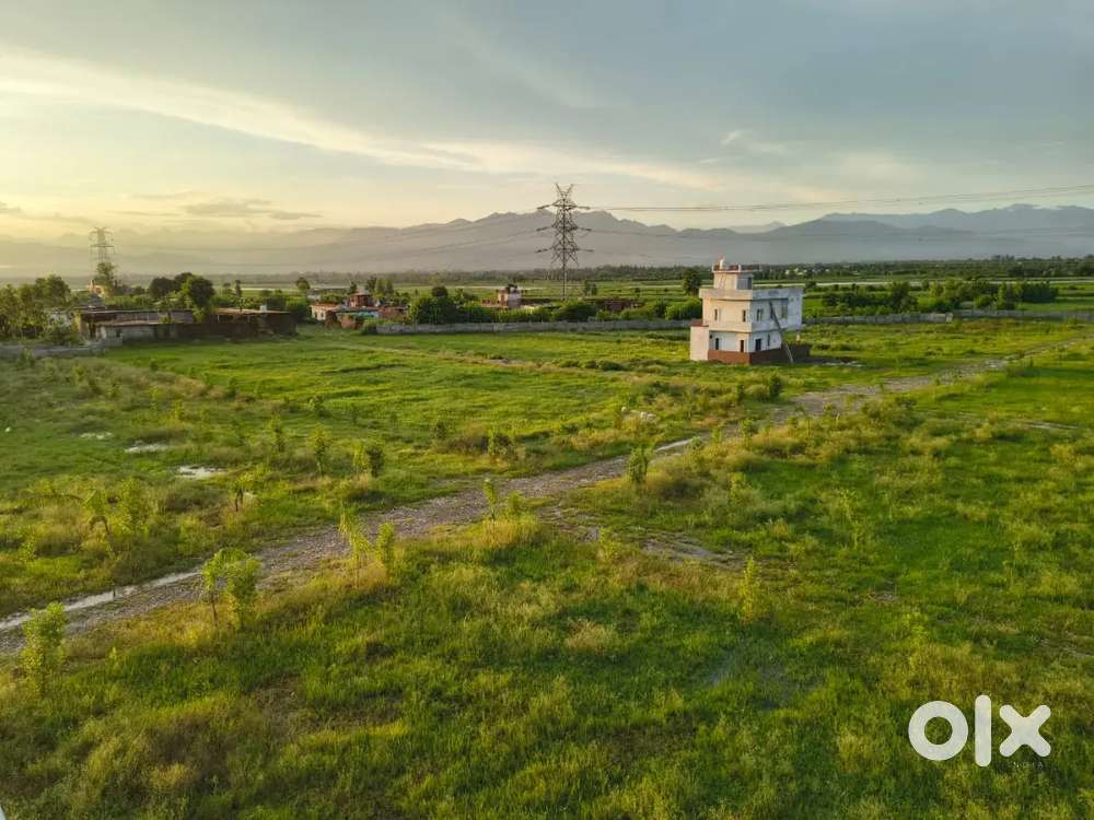 Plot size available 150 , 200 , 300 gaj