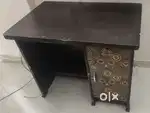 Study table / Desk