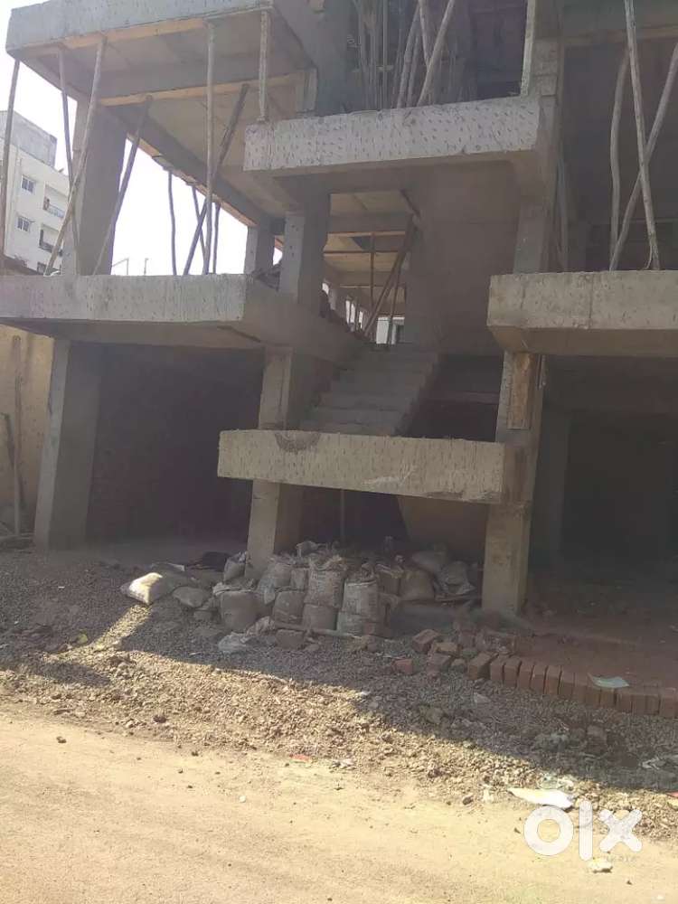 Flat for sale near to camp and station