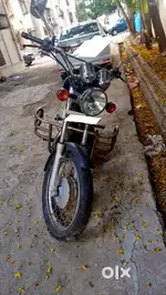Royal Enfield Thunderbird with modified look